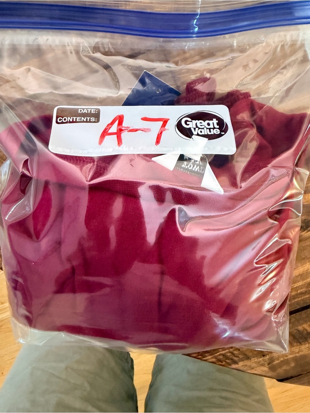 NEW $60 Ladies Size Small "crown & ivy" Burgundy Ruffle-Hem Long Sleeve Top GUC - Picture 8 of 8